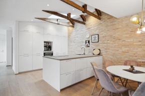 Central 3-bedroom apartment with a big terrace and fitness room, Aalborg